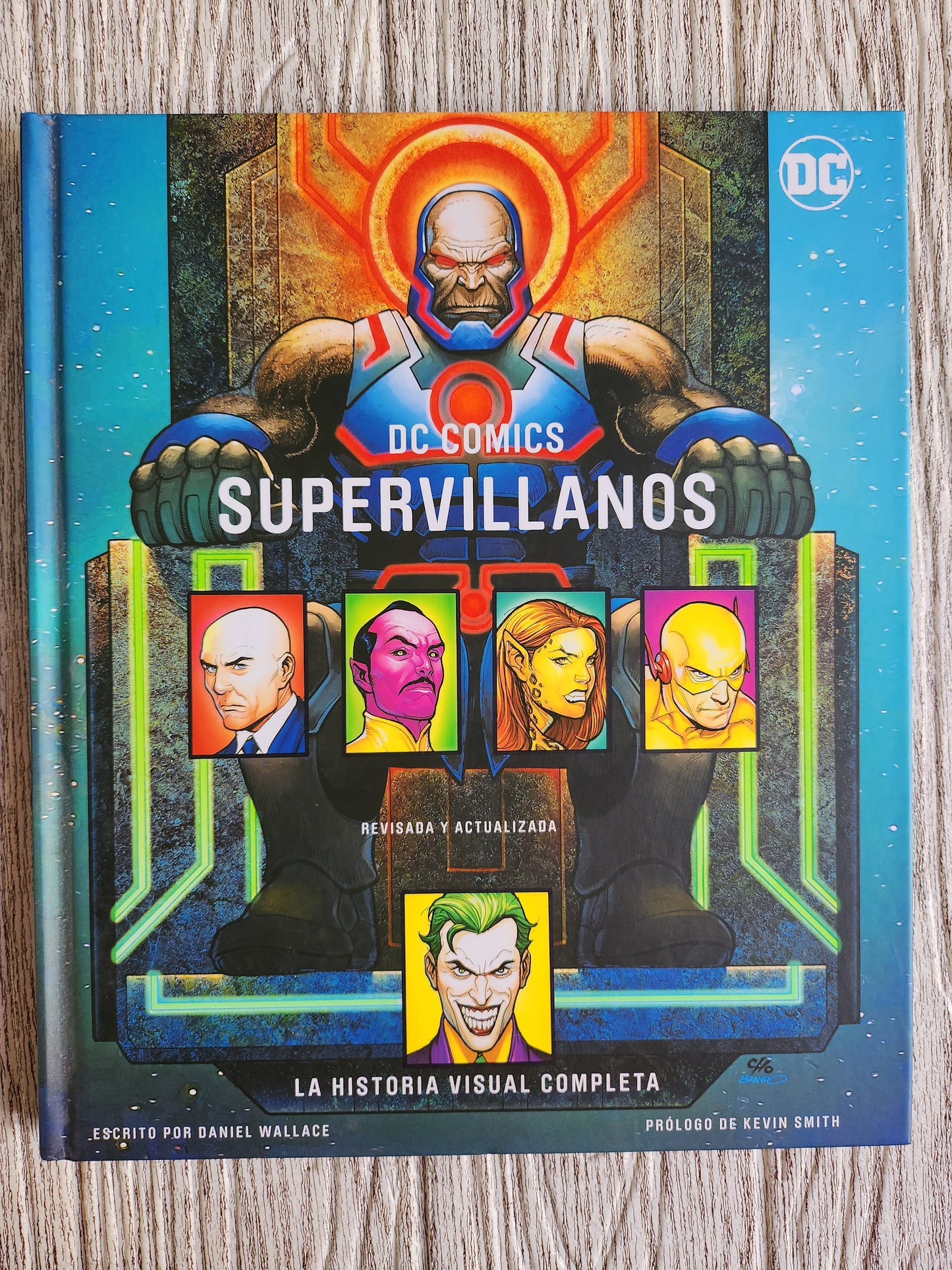 DC COMICS Supervillanos Historia Visual PASTA DURA (2da Mano)